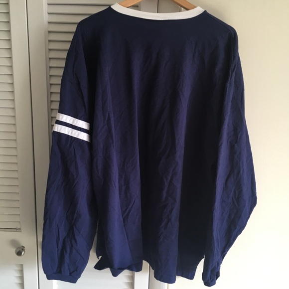 ❌SOLD❌Navy blue and white puma shirt - Picture 4 of 4